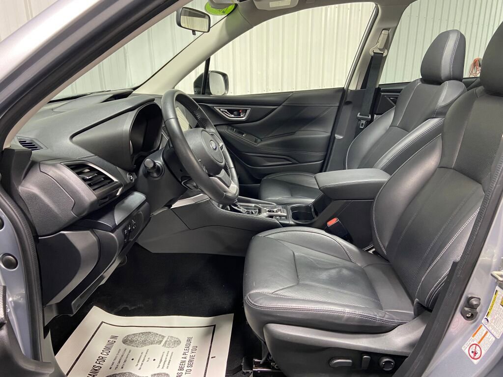 Used 2020 Subaru Forester Limited image 9