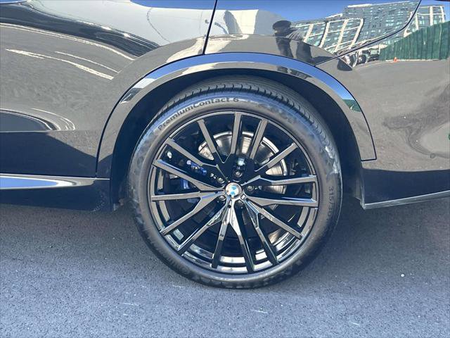 Used 2022 BMW X5 xDrive40i w/ Premium Essential Package image 11