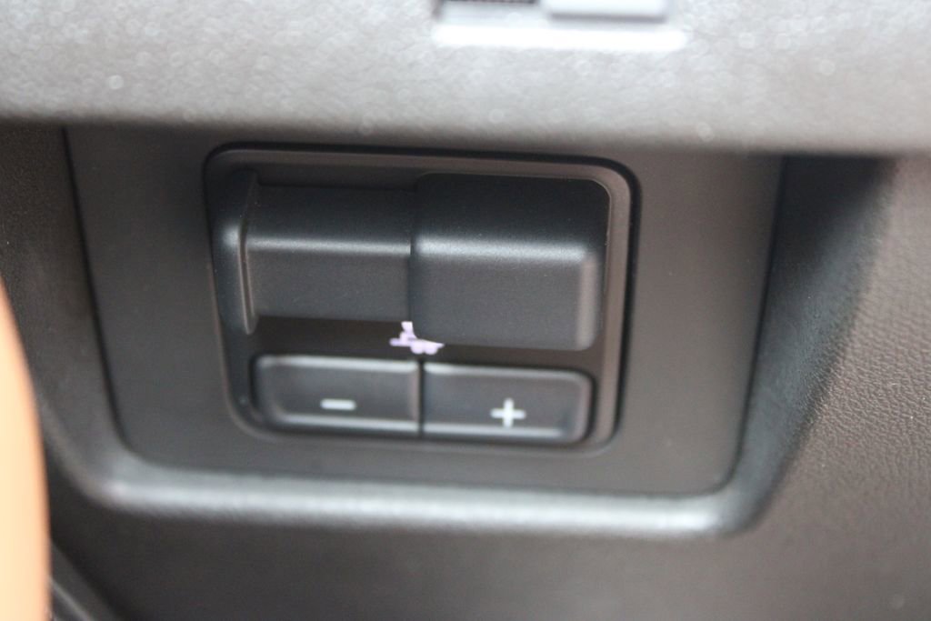 Used 2023 GMC Canyon AT4 w/ AT4 Premium Package AWD/4WD image 44