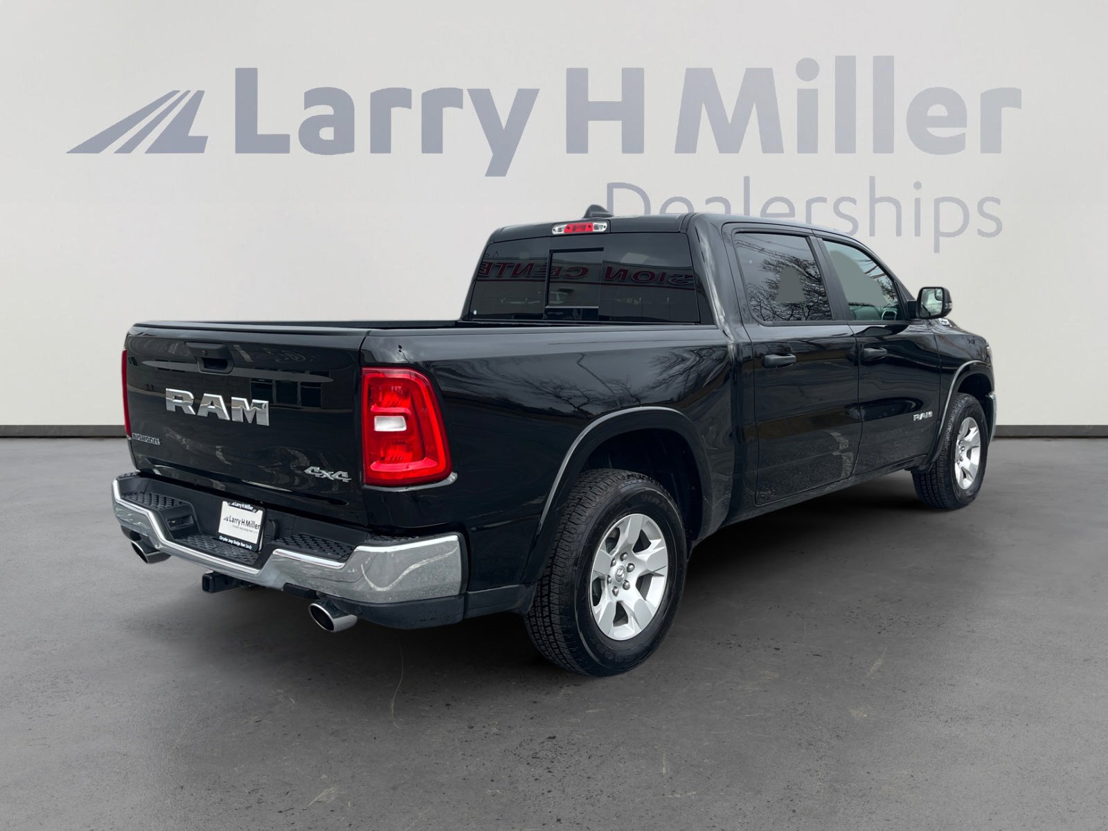 Used 2025 RAM 1500 Big Horn image 5