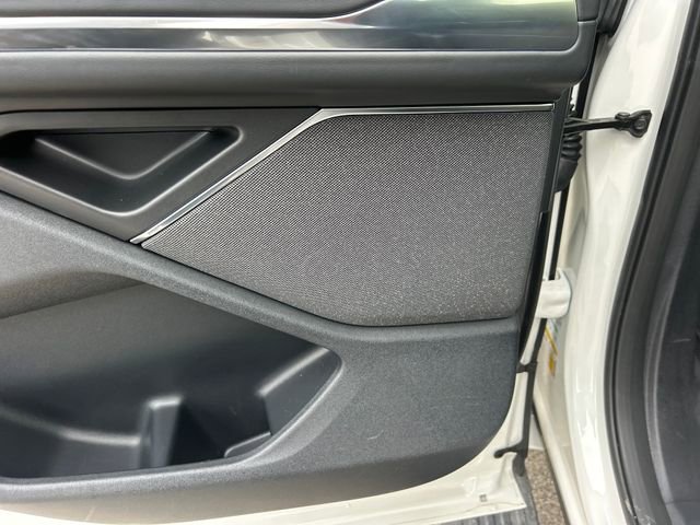 Used 2025 Lincoln Navigator Reserve AWD/4WD image 51