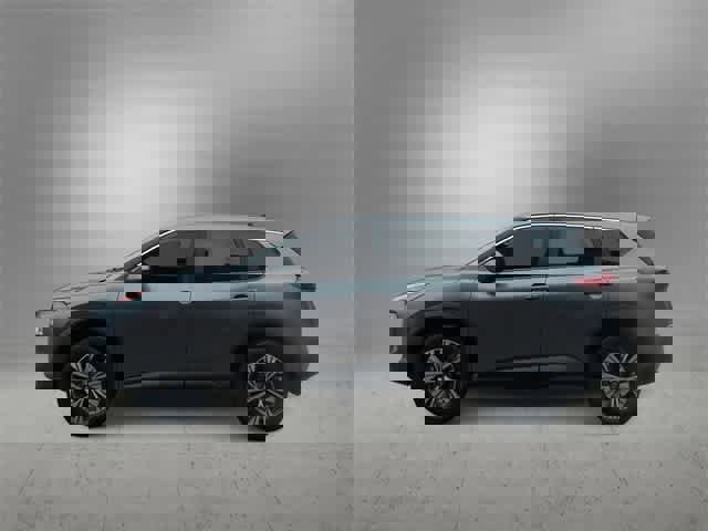 Used 2023 Nissan Rogue SV image 5