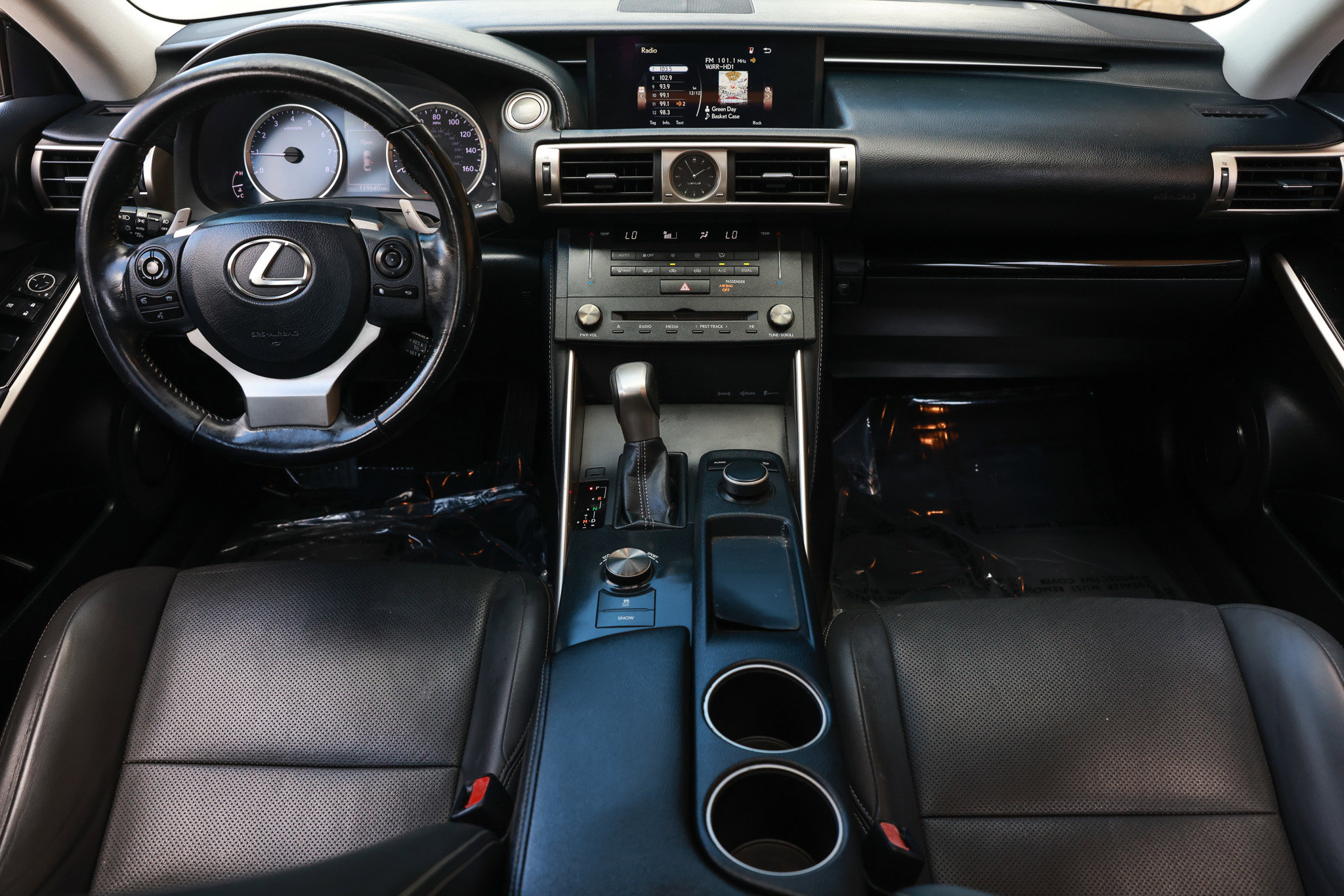 Used 2016 Lexus IS 200t image 2