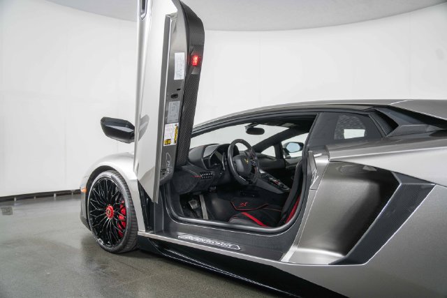 Used 2016 Lamborghini Aventador LP 750-4 AWD/4WD image 14