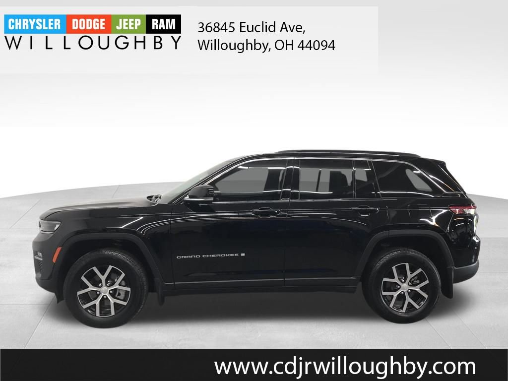 Used 2025 Jeep Grand Cherokee Limited image 5