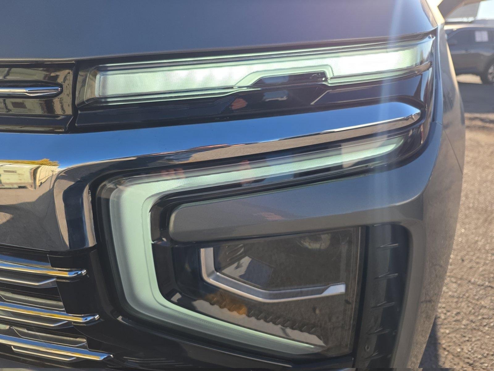 New 2026 Chevrolet Suburban Premier w/ Sun And Tow Package AWD/4WD image 9