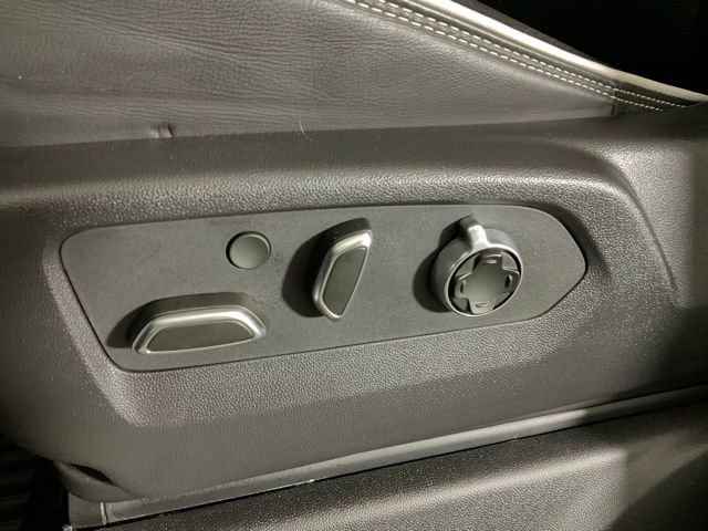 Used 2025 GMC Sierra 2500 AT4X image 30