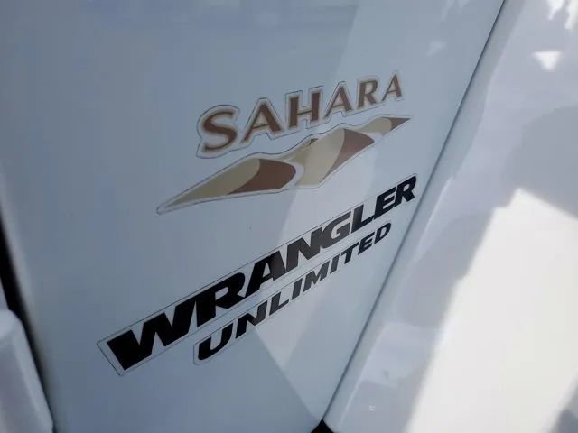 Used 2014 Jeep Wrangler Unlimited Sahara w/ Connectivity Group image 10