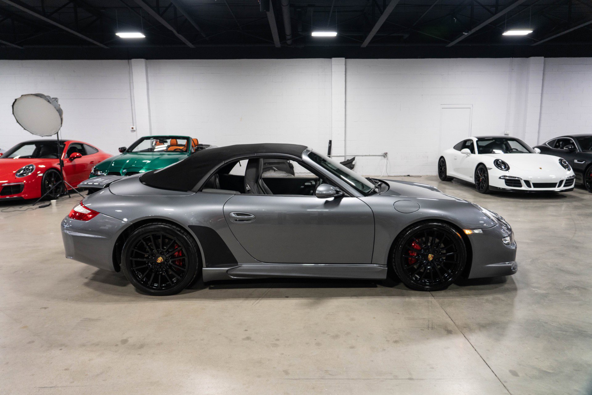 Used 2006 Porsche 911 Carrera 4S AWD/4WD image 6