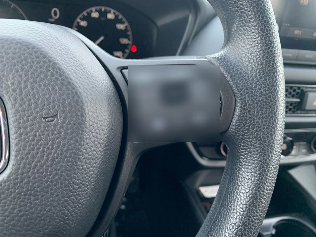 Used 2023 Honda HR-V LX image 26