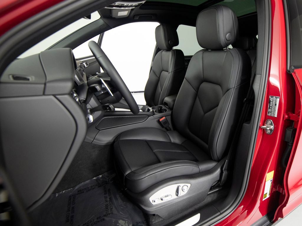 New 2026 Porsche Macan S AWD/4WD image 5