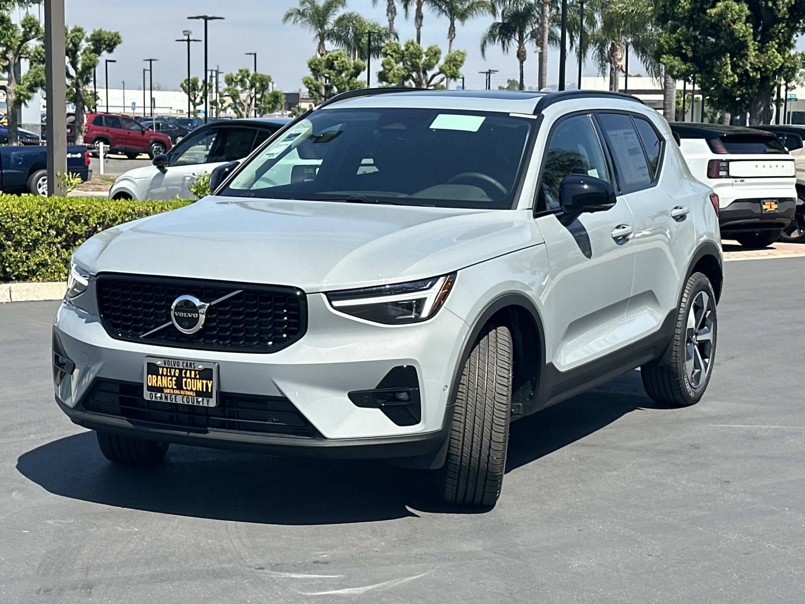 New 2026 Volvo XC40 B5 Plus w/ Protection Package Premier AWD/4WD image 3