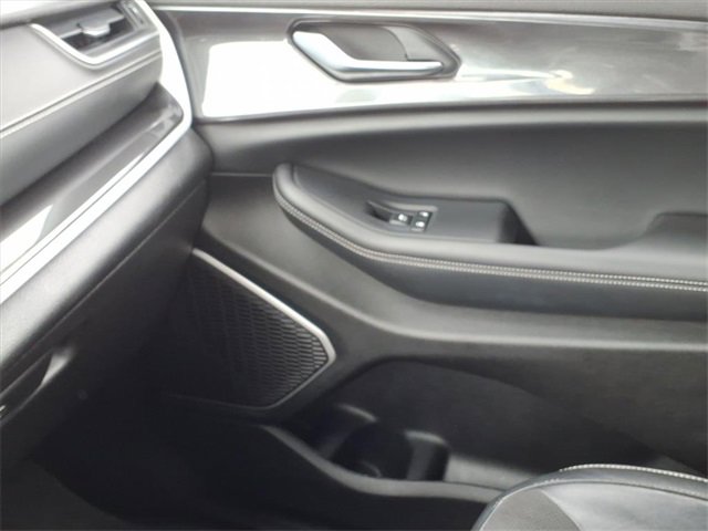 Certified 2022 Jeep Grand Cherokee Altitude image 26