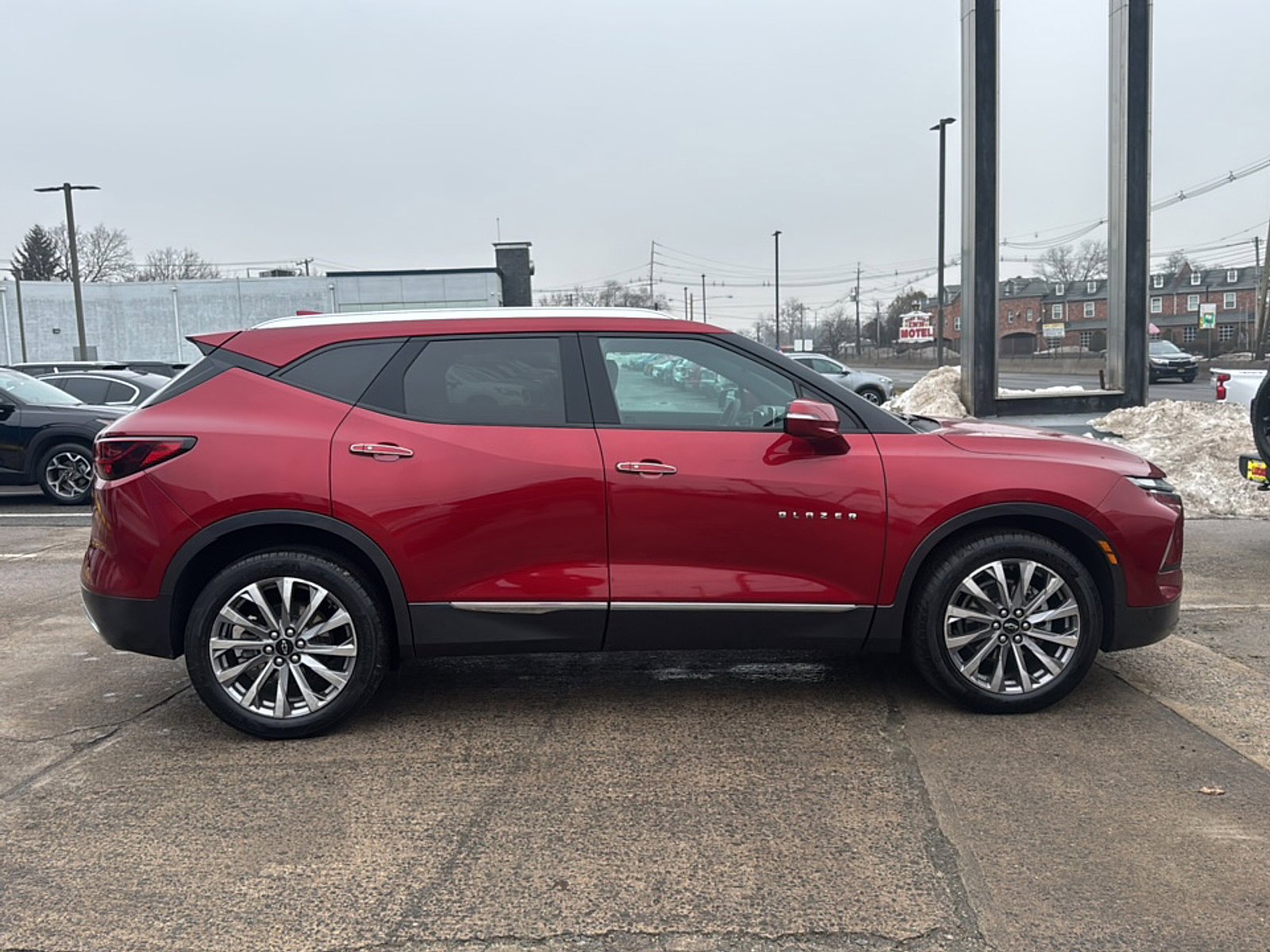 Used 2023 Chevrolet Blazer Premier w/ Enhanced Convenience Package image 9