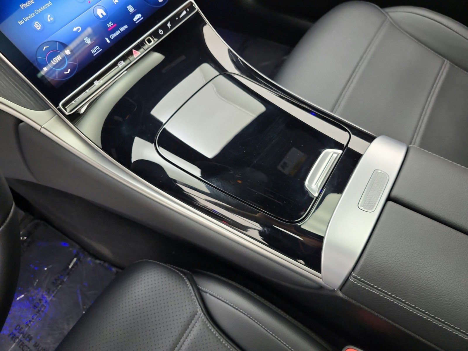 Certified 2024 Mercedes-Benz GLC 300 image 11