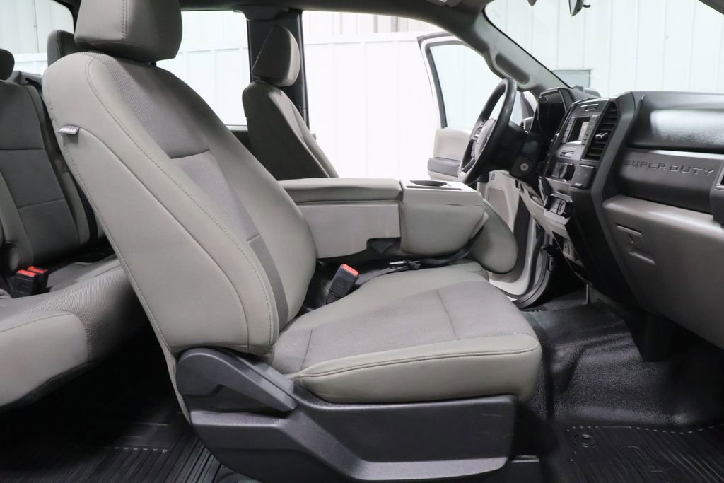 Used 2021 Ford F250 XL w/ Power Equipment Group RWD image 26