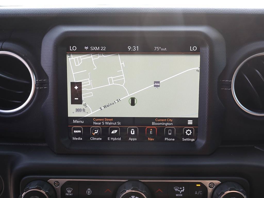 Used 2022 Jeep Wrangler Unlimited Sahara w/ Cold Weather Group AWD/4WD image 18