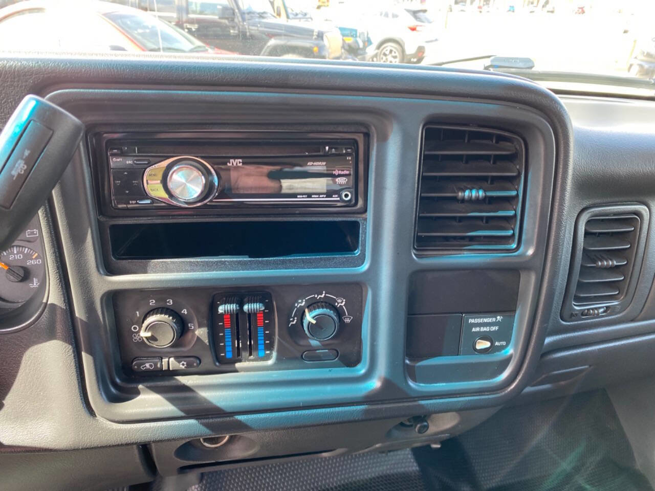 Used 2004 Chevrolet Silverado 1500 W/T image 27