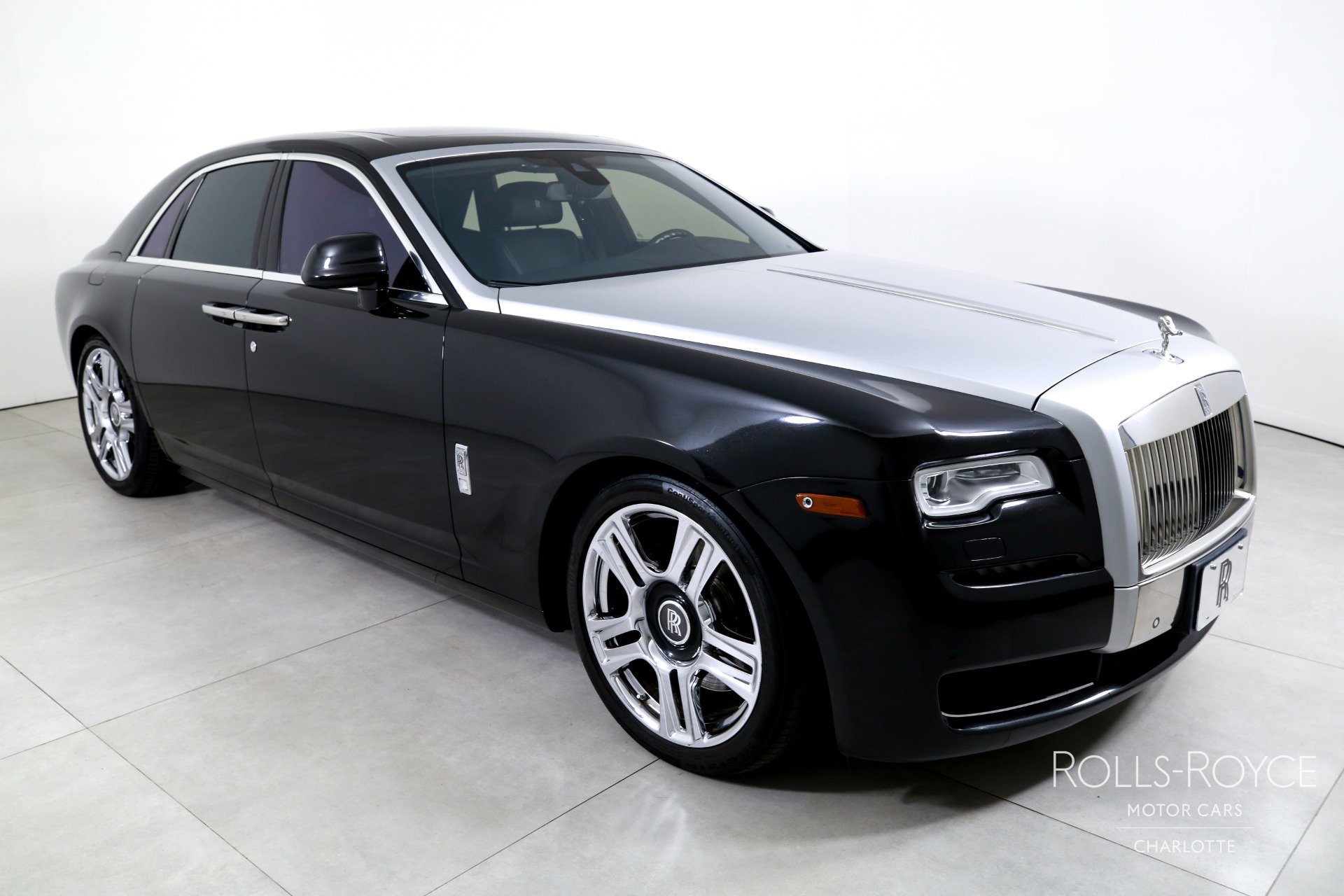 Used 2015 Rolls-Royce Ghost image 6