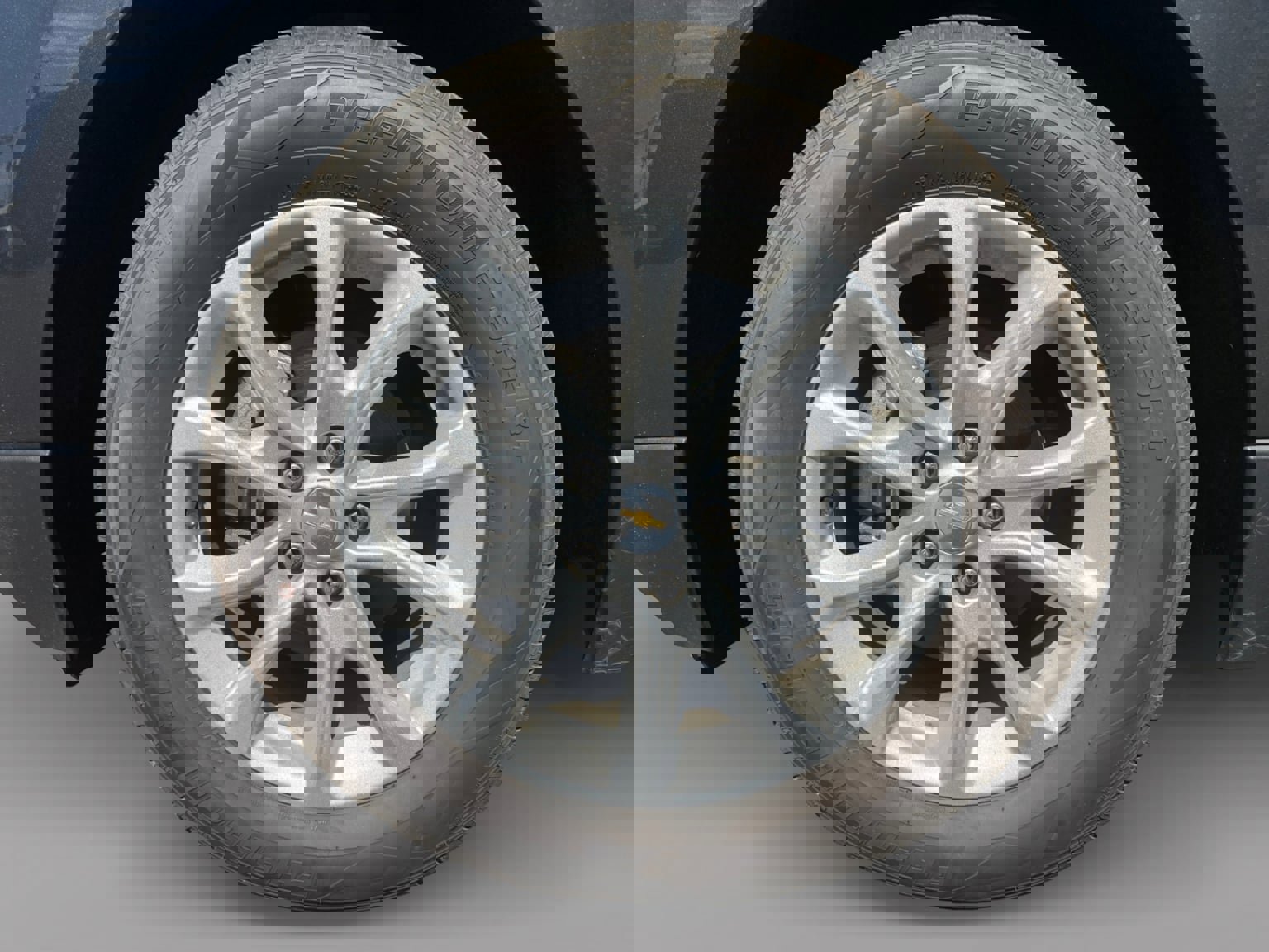 Used 2018 Chevrolet Equinox LT image 9