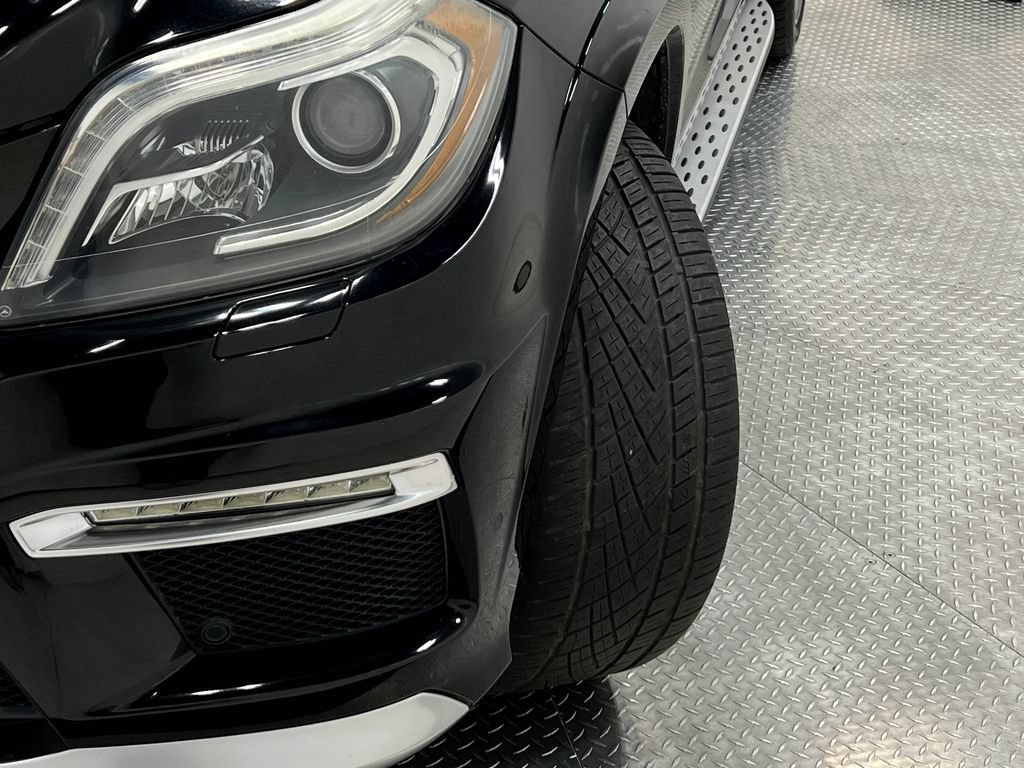 Used 2016 Mercedes-Benz GL 63 AMG 4MATIC image 40