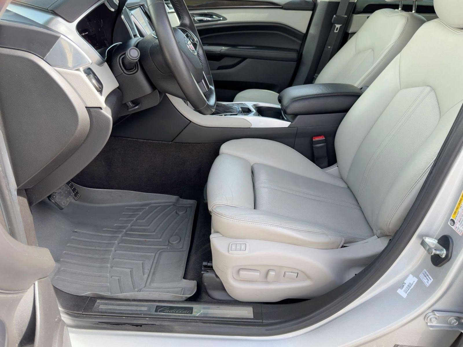 Used 2014 Cadillac SRX Luxury w/ Driver Awareness Package image 4