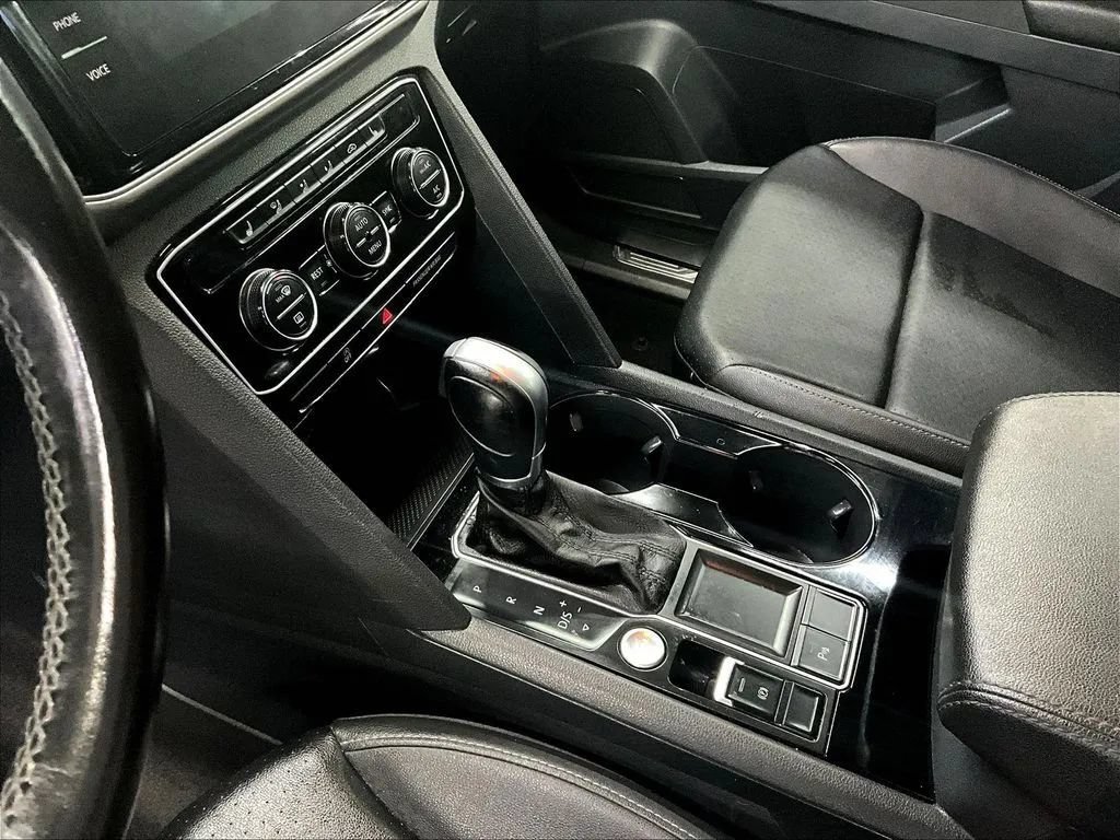 Used 2018 Volkswagen Atlas SEL FWD image 16