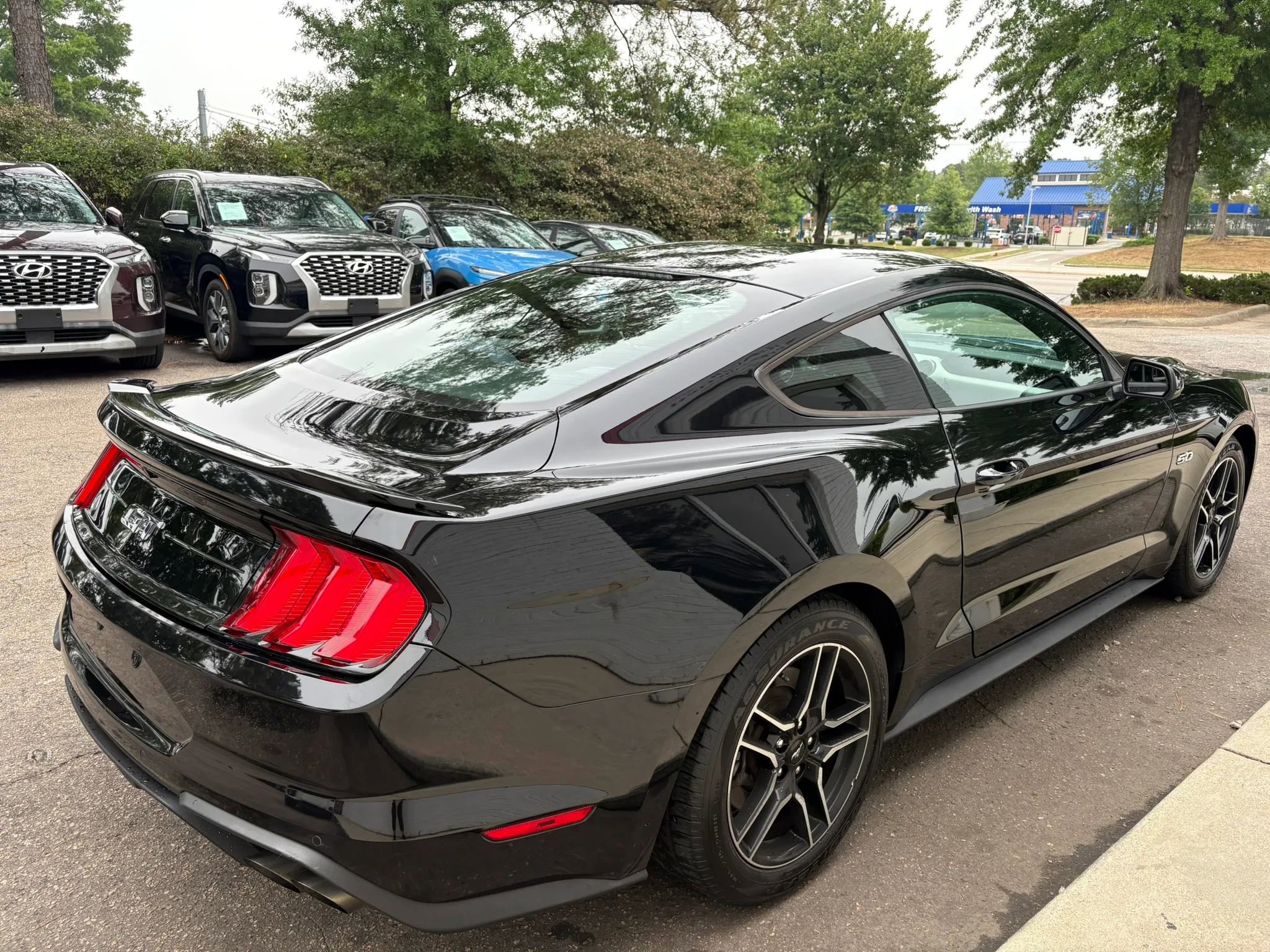 Used 2018 Ford Mustang GT RWD image 5