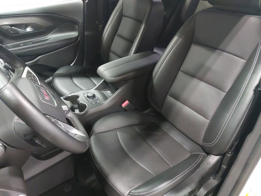 Used 2024 GMC Terrain SLT image 15