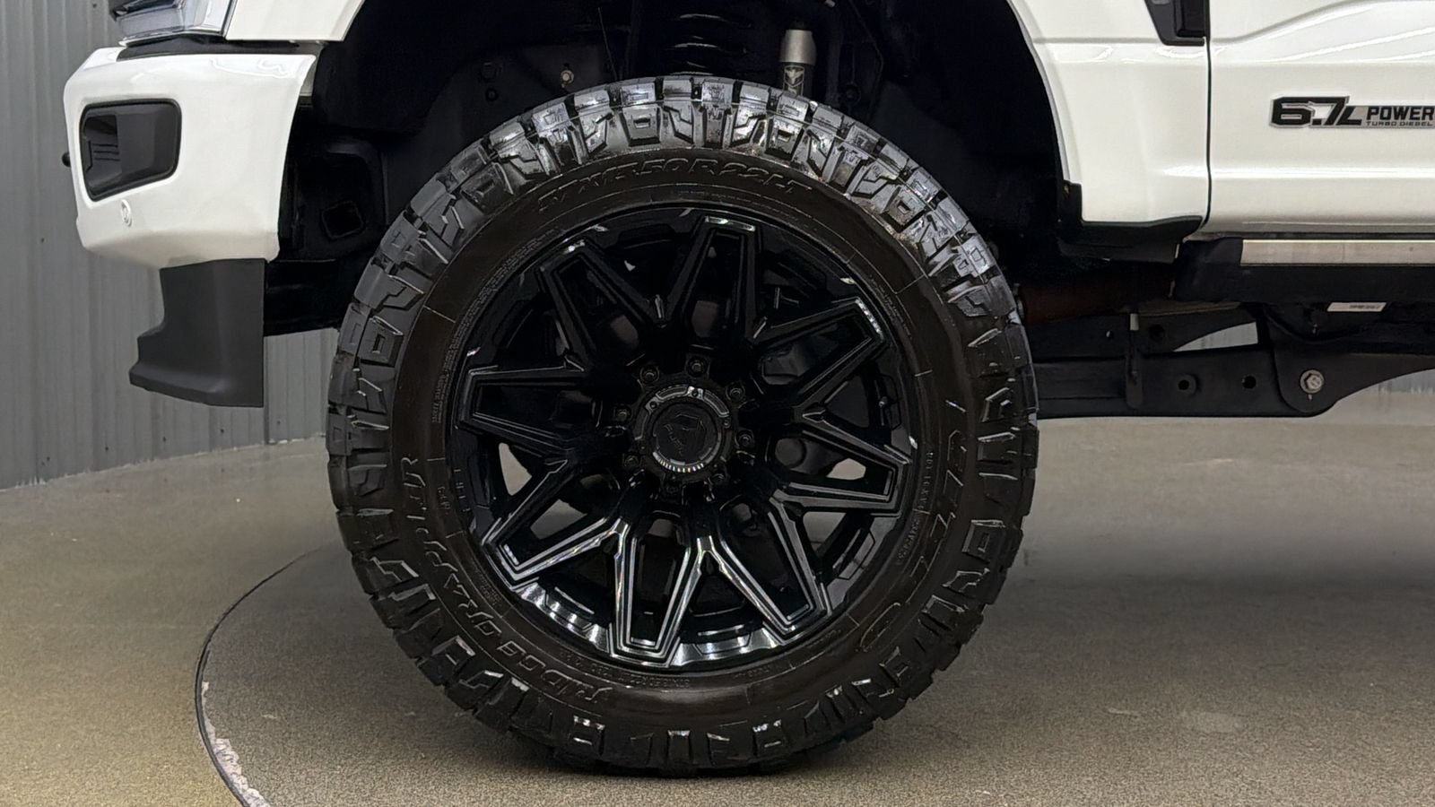 Used 2026 Ford F250 Platinum AWD/4WD image 10