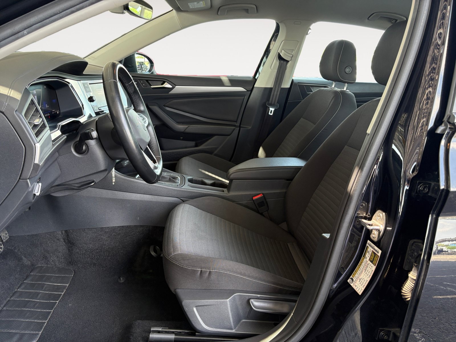Certified 2024 Volkswagen Jetta S FWD image 19