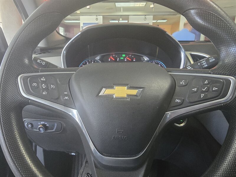 Used 2023 Chevrolet Equinox LS w/ LS Convenience Package FWD image 23