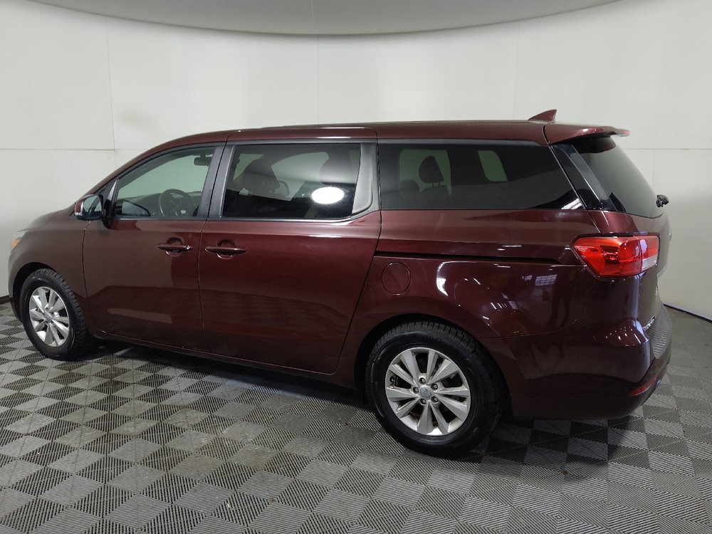 Used 2017 Kia Sedona LX FWD image 3