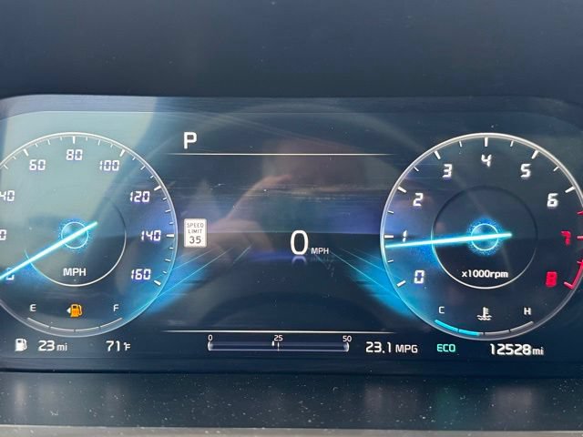 Used 2023 Kia Sorento SX AWD/4WD image 13