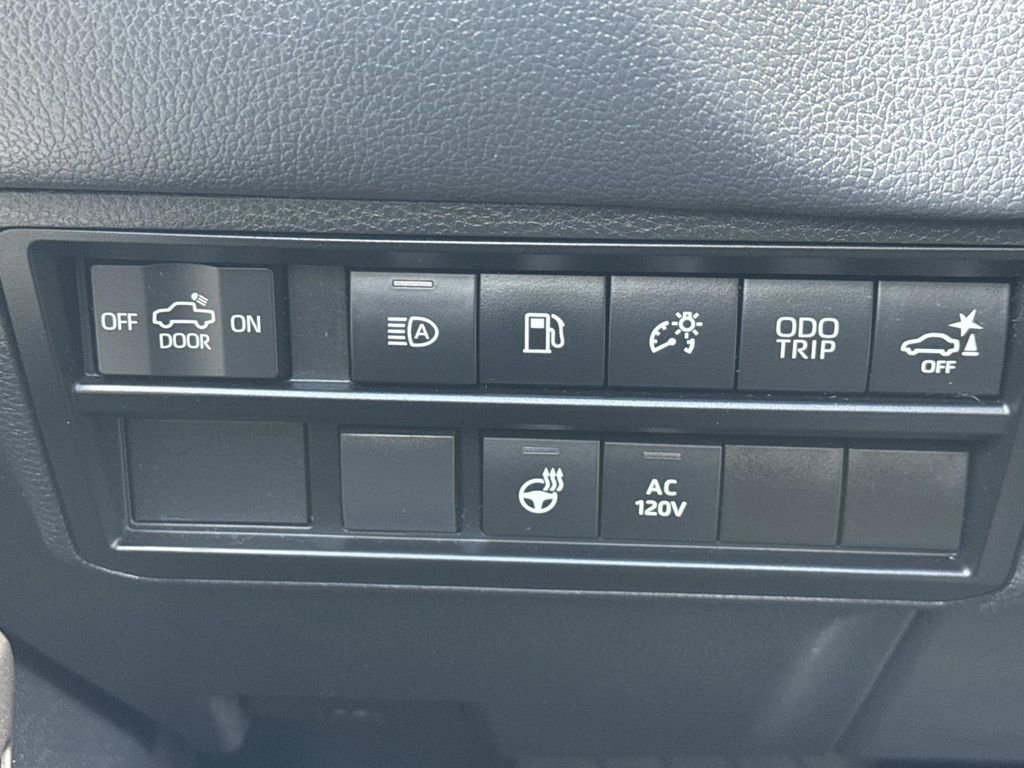 Used 2022 Toyota Tundra Limited w/ TRD Off-Road Package image 13