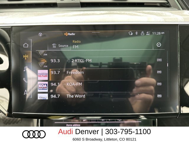 Certified 2024 Audi Q8 e-tron Premium Plus w/ Premium Plus Package AWD/4WD image 17