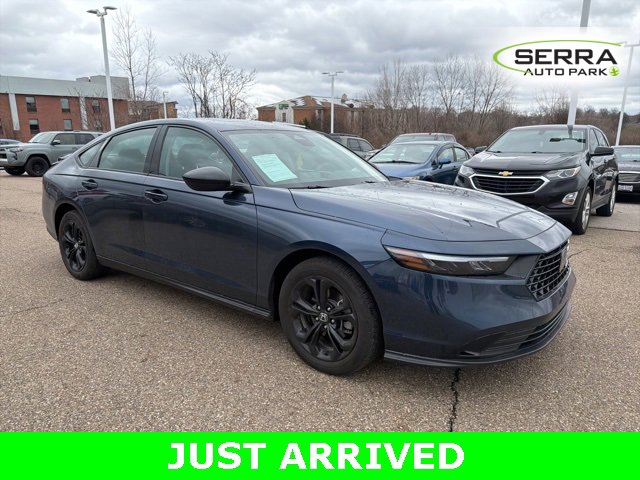 Used 2025 Honda Accord SE image 2