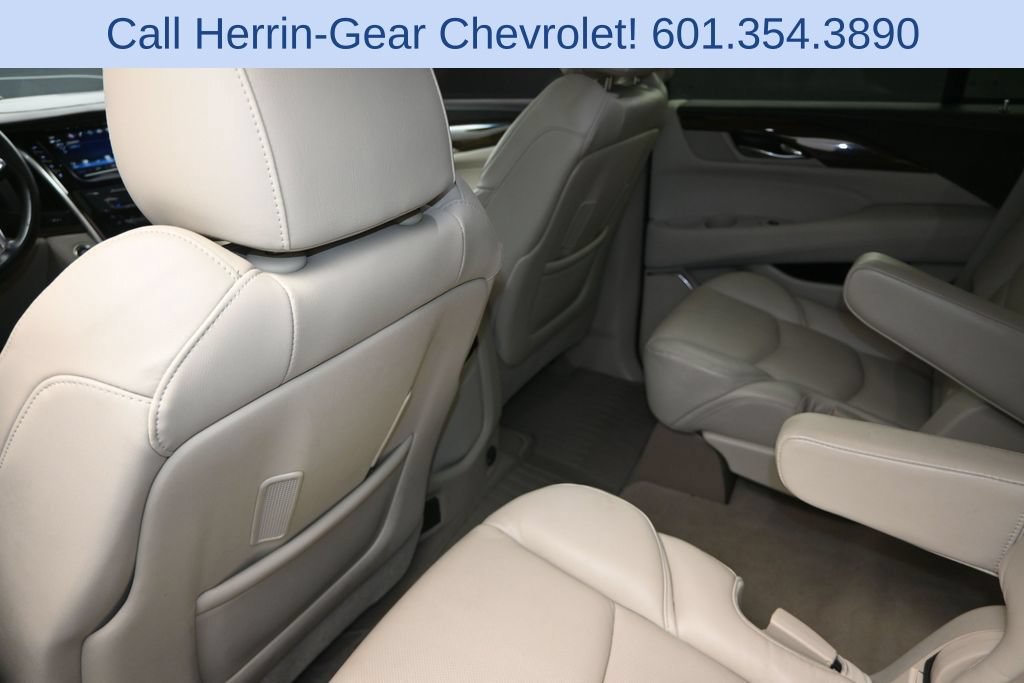 Used 2019 Cadillac Escalade Premium Luxury AWD/4WD image 15