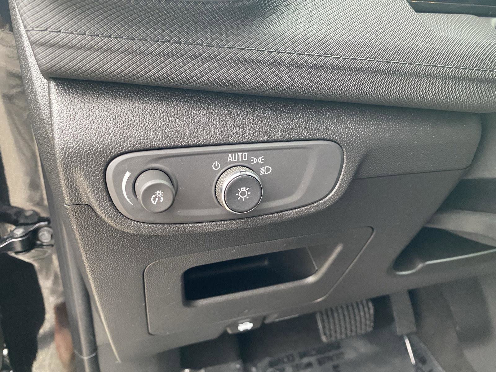 Used 2024 Chevrolet TrailBlazer LT image 12