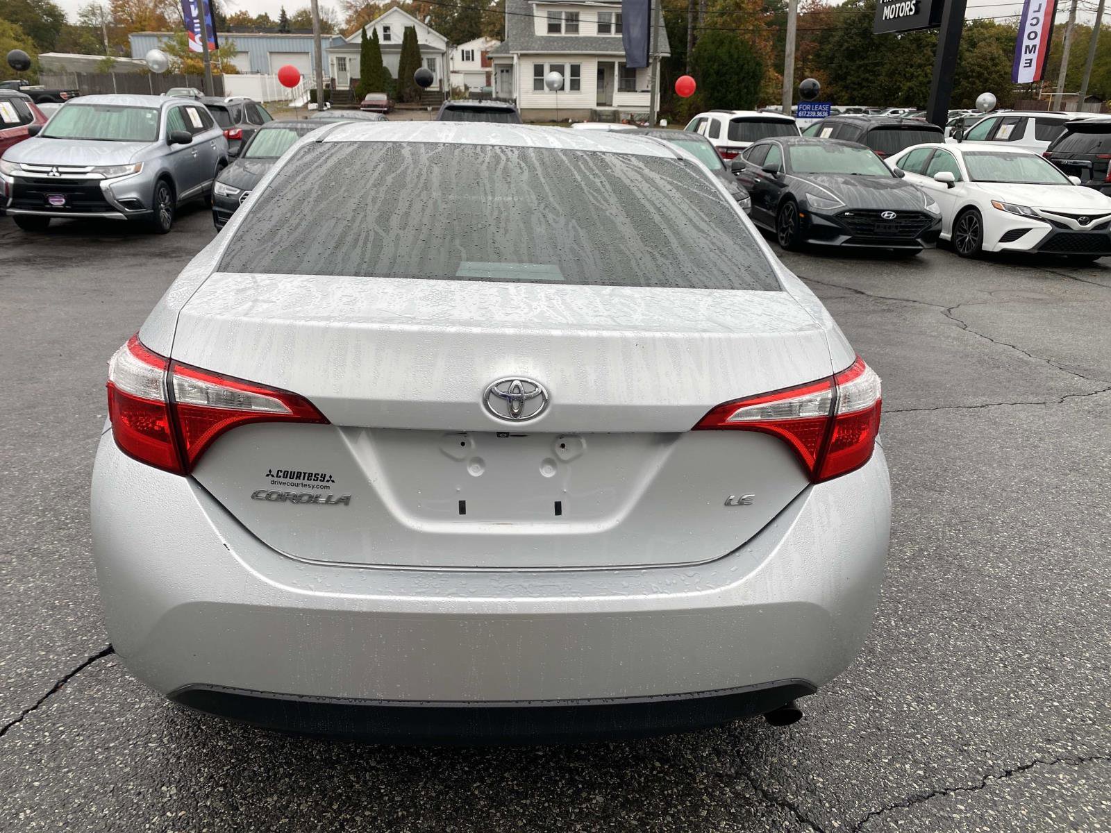 Used 2015 Toyota Corolla LE image 4