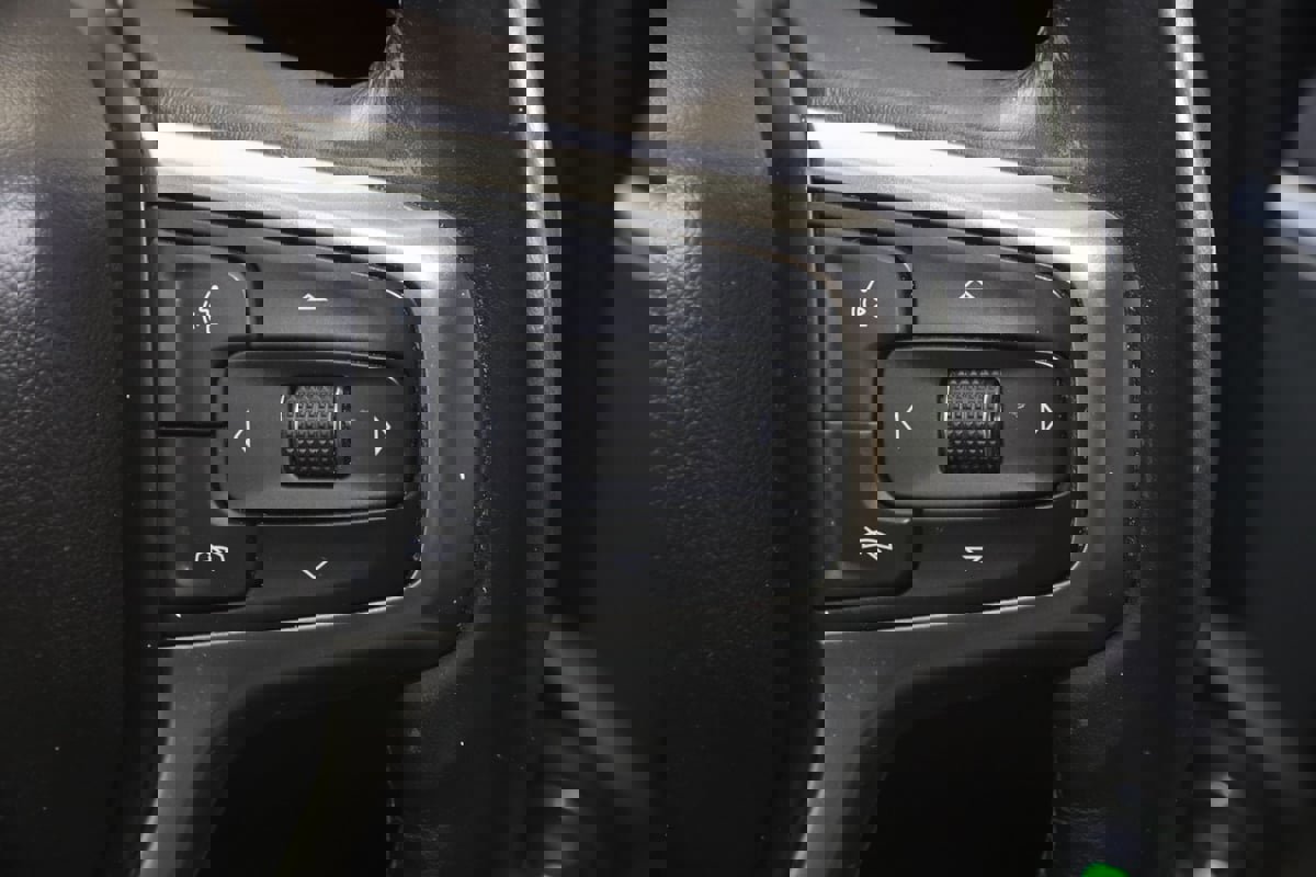 Used 2020 Chevrolet Silverado 1500 LT Trail Boss image 31