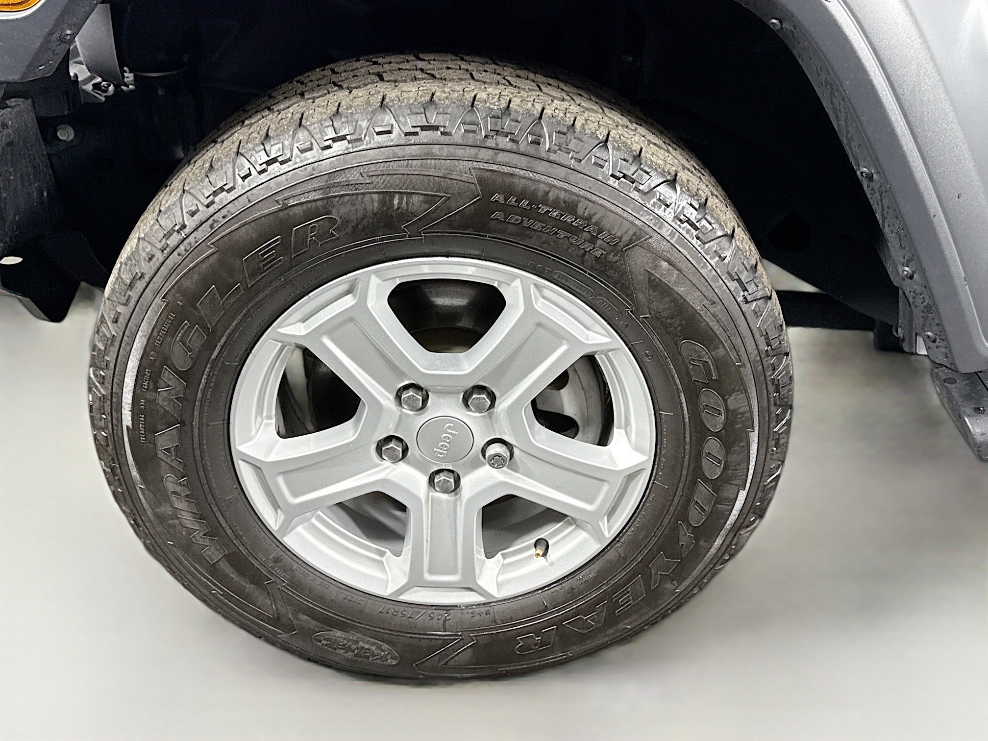 Used 2018 Jeep Wrangler Unlimited Sport S image 38