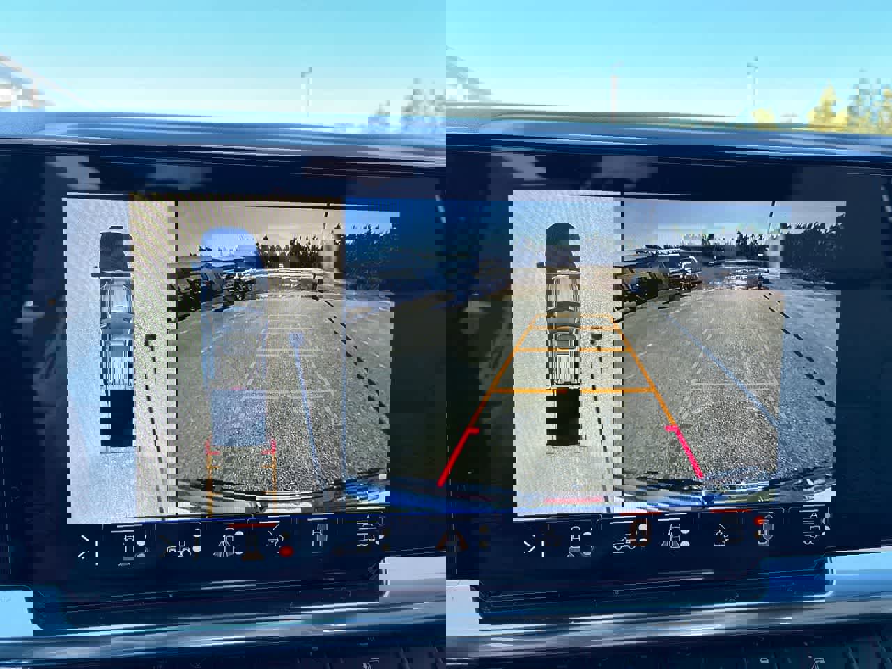 New 2026 GMC Sierra 1500 SLT w/ SLT Premium Plus Package image 15