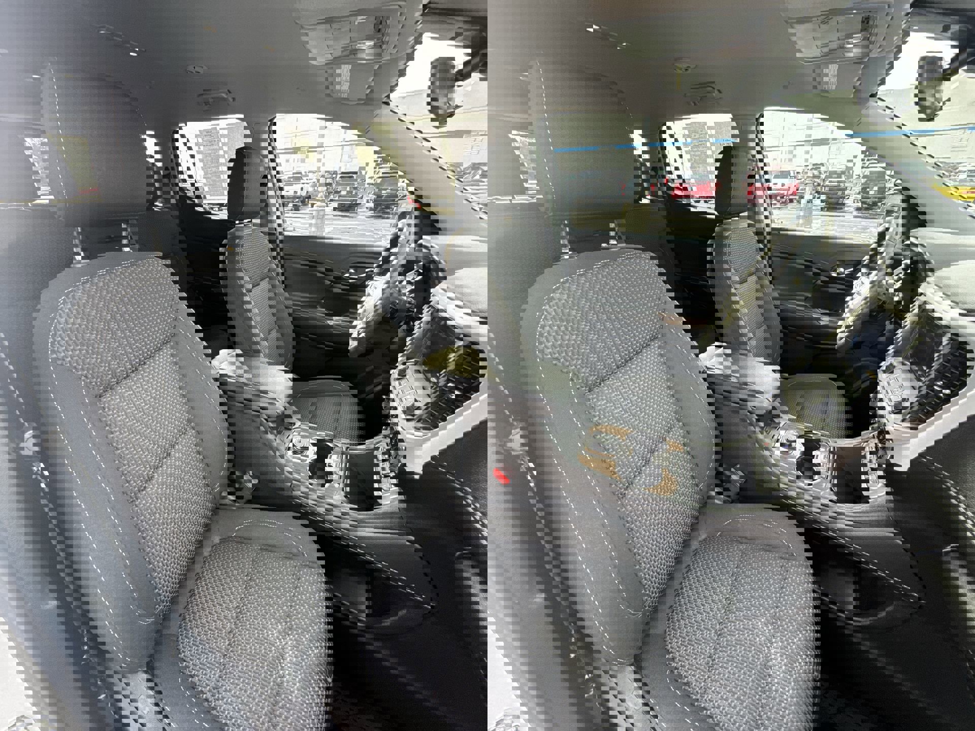 Certified 2023 GMC Acadia SLE image 26