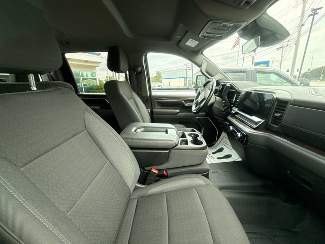 Used 2024 GMC Sierra 2500 SLE w/ SLE Convenience Package AWD/4WD image 13