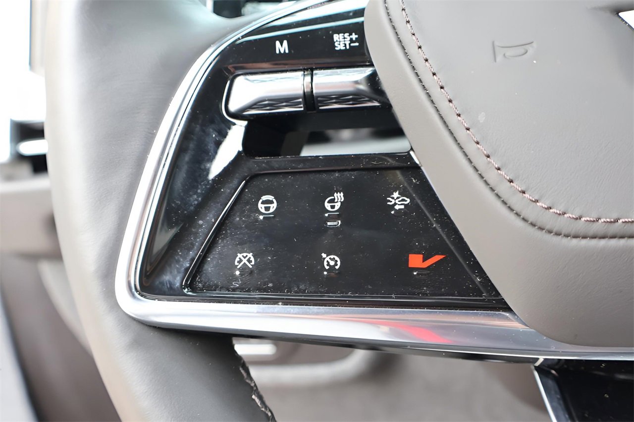 Certified 2025 Cadillac Escalade V w/ LPO, Floor Liner Package image 27