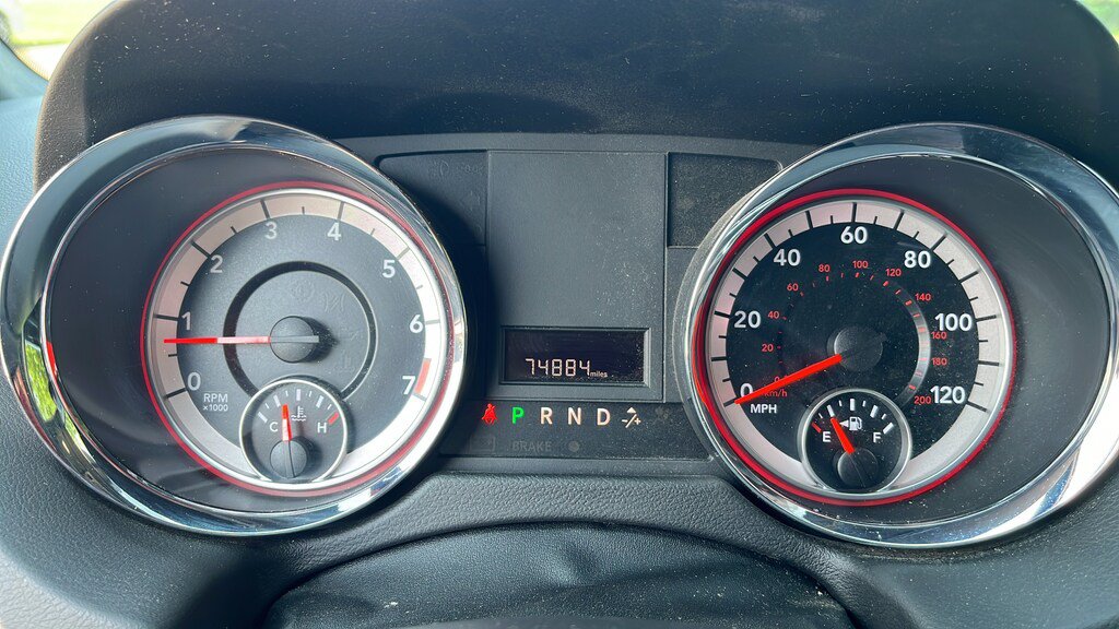 Used 2018 Dodge Grand Caravan SXT FWD image 12