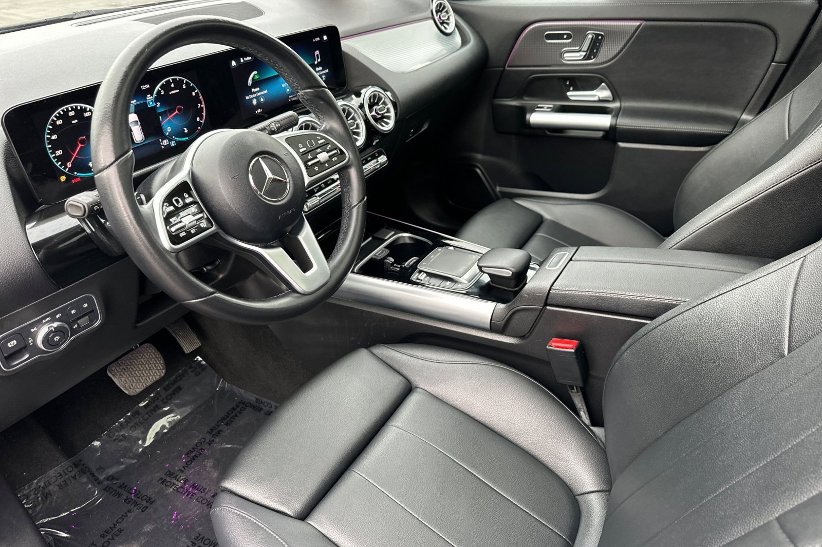 Used 2023 Mercedes-Benz GLA 250 4MATIC w/ Premium Package image 9