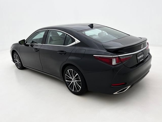 Certified 2025 Lexus ES 350 w/ Premium Package image 9