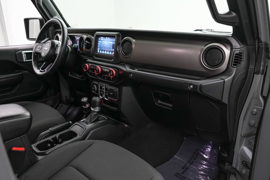 Used 2021 Jeep Gladiator Sport AWD/4WD image 23